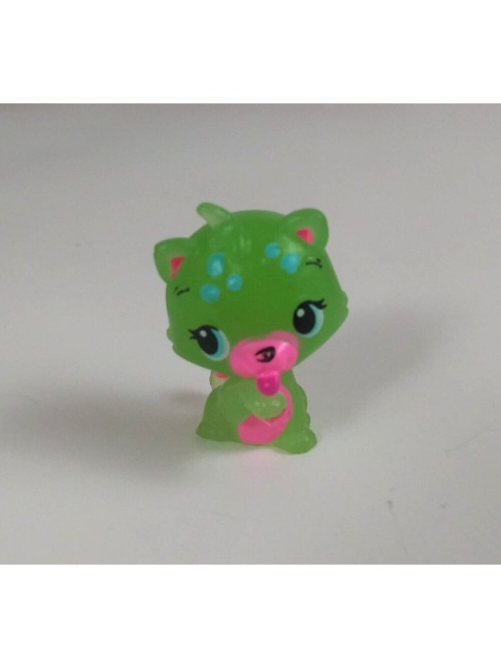 Hatchimals Colleggtibles Season 4 Neon Nightglow Green Cheetree Exclusive